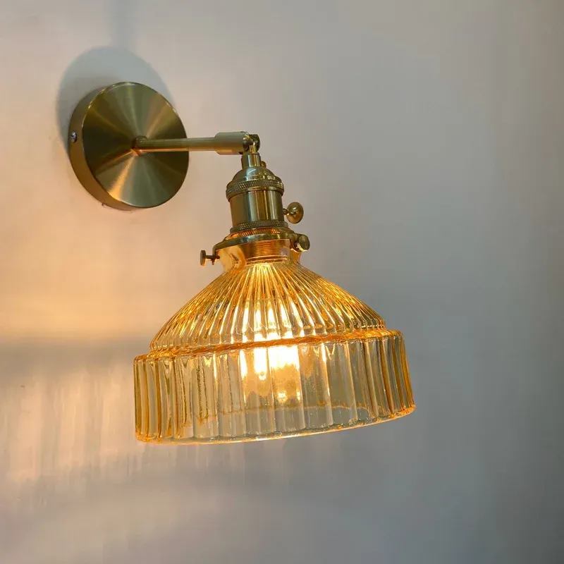 Lampa ścienna szkło artystyczne