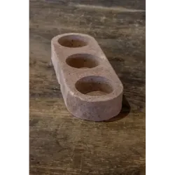 Świecznik betonowy pudrowy na 3 tealighty Dodo – P3 | Minimalistyczna dekoracja handmade