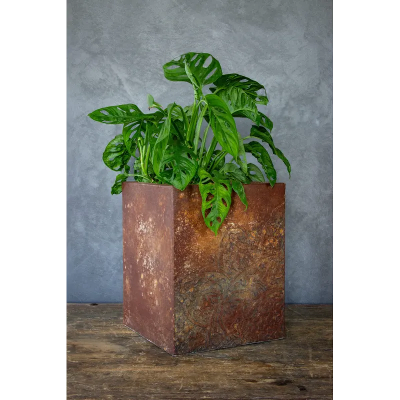 Osłonka na donice 25 x 25 x 30 cm z mandalą 3D - ręcznie robiona